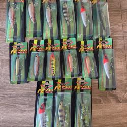 Lot de 15 leurres dur Milo lot 12