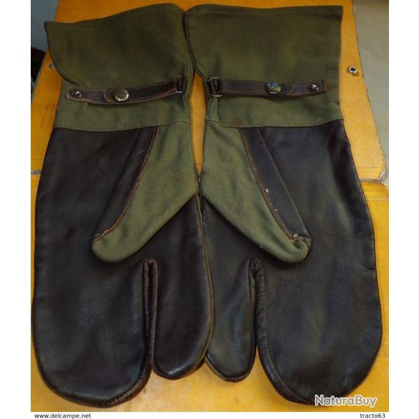 Paire de gants/moufles de motocycliste arm�e fran�aise p�riode 1951 guerre Indochine/ Alg�rie. Des m