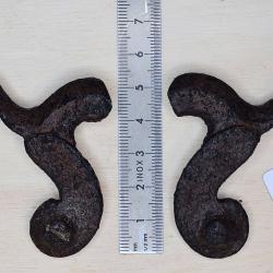 Paire de chiens anciens pour arme &agrave; percussion, ref. 1