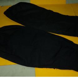 PAIRE DE MANCHON NOIR&nbsp; DE L' ARMEE DE TERRE&nbsp;FRANCAISE&nbsp;&nbsp;,&nbsp; FABRICATION FRANCAISE ,BON&nbsp;&nbsp;ETAT&nbsp; VOIR PHO