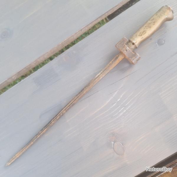 Ba�onnette Rosalie jus de grenier.