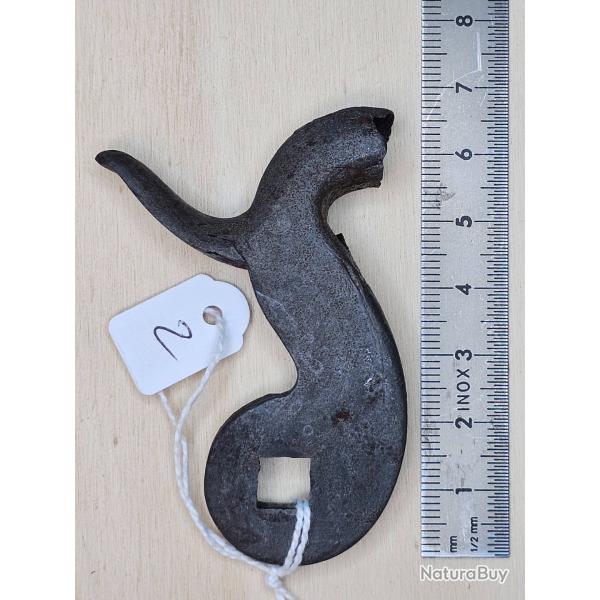 Chien ancien pour arme � percussion ( c�t� droit ) ref. 2