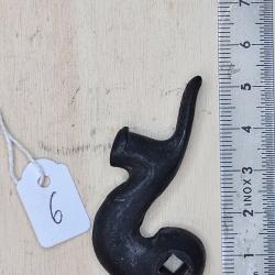 Chien ancien pour arme &agrave; percussion ( c&ocirc;t&eacute; gauche ) ref. 6