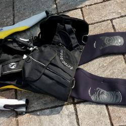 Combinaison de plong&eacute;e CAMARO +Gilet stab SCUBAPRO GLIDE 2000