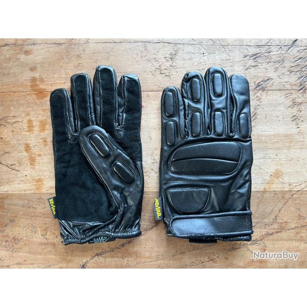 Gants kevlar forces de l'ordre
