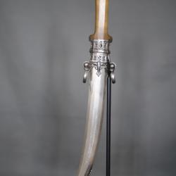 Dague Marocaine Dite Koumya, Argent Et Corne Blonde - Maroc, fin 19&egrave;me d&eacute;but 20&egrave;me si&egrave;cle