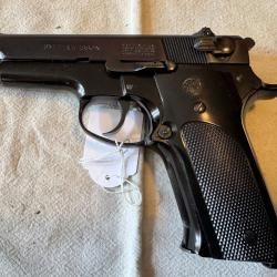 Pistolet Smith et Wesson mod&egrave;le 59