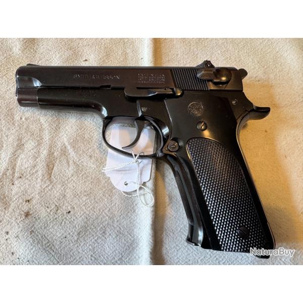 Pistolet Smith et Wesson mod�le 59