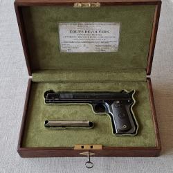 COFFRET POUR COLT 1900 avec chien A CRETE HAUTE