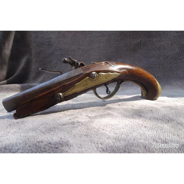Pistolet de voyage a silex fin XVIII d�but XIX si�cle.