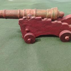 Canon miniature de style Louis XV