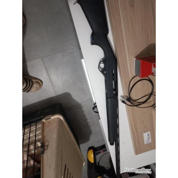 STOEGER 3000 semi-auto cal 12
