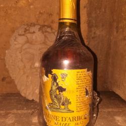 Vin jaune HENRI MAIRE ann&eacute;e 1978