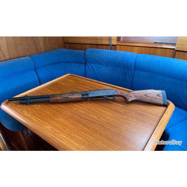 Fusil � pompe Remington 870, calibre 12-76, canon ray�, cat�gories C, tr�s bon �tat, tr�s peu tir�.