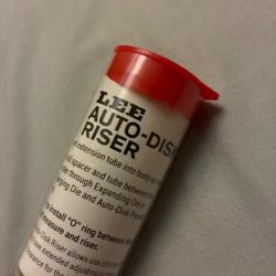 Lee auto disk raiser
