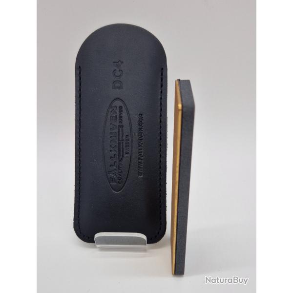 Pierre � aff�ter FALLKNIVEN DC4