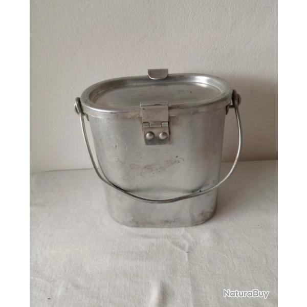Gamelle de soldat en aluminium