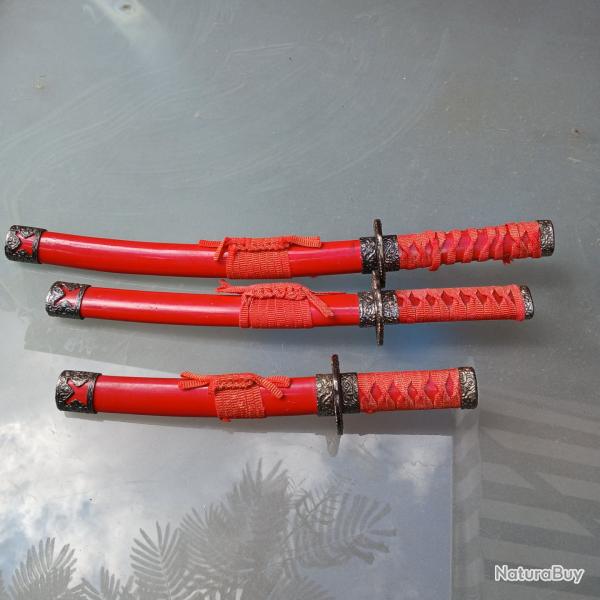 Petit katana de deco ann�es 80/90