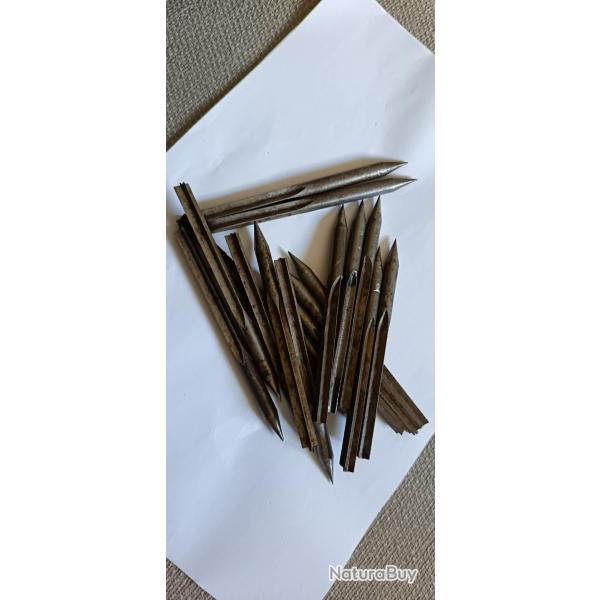 Lot de 17 fl�chettes a�riennes Bon  Ader 1914-18  Aviation fran�aise ww1  Pi�ces rares de collection