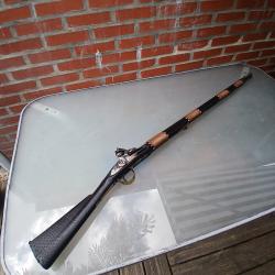 Fusil de traite &agrave; silex bel &eacute;tat g&eacute;n&eacute;ral