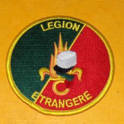 TISSU  :  LEGION ETRANGERE   , HAUTEUR  9 CM , BON ETAT VOIR PHOTOS . POUR TOUT RENSEIGNEMENT ME CON