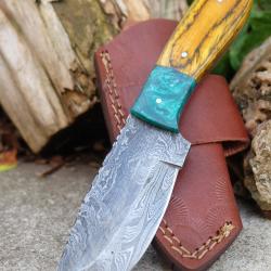 Couteau Skinner Lame Acier Damas 256 Couches Manche Bois/R&eacute;sine Etui Cuir Port Horizon F Artisanale
