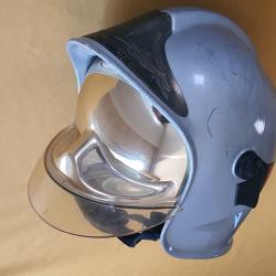 BEAU CASQUE SAPEUR POMPIER BOUCHES DU RHONE