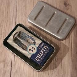 PAQUETAGE SOLDAT BOITE SAVON ET RASOIR GILLETTE DANS SON EMBALLAGE INDO ALG&Eacute;RIE