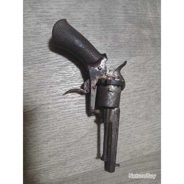 Revolver PN.