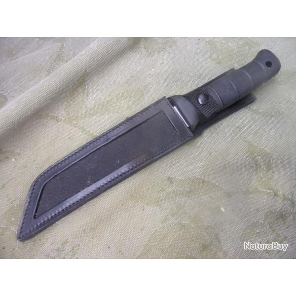 couteau de chasse type tanto