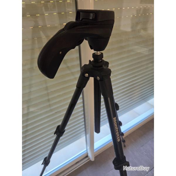 Tr�pied Manfrotto Compact Action - Rotule Joystick / Poign�e pistolet
