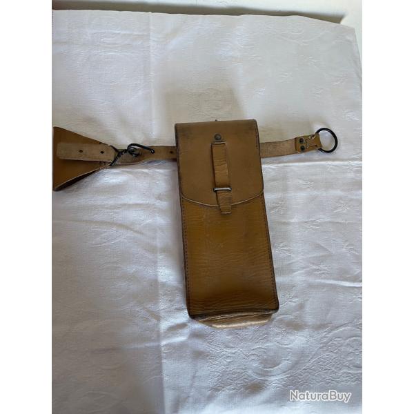 Porte chargeur Mat 49 �poque guerre d'Alg�rie 1961