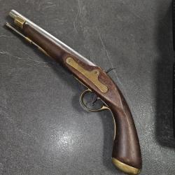 Pistolet  a percussion  poudre  noir