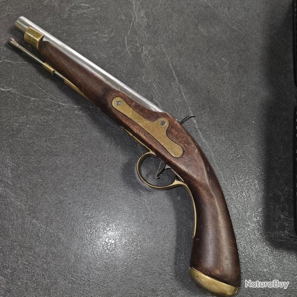 Pistolet  a percussion  poudre  noir