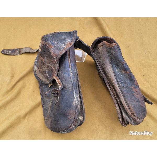 Paire de fontes a restaurer