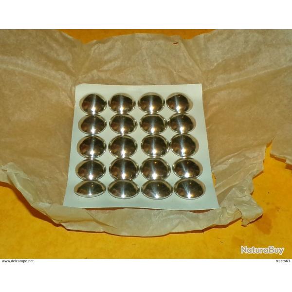 PLAQUETTE DE 20 BOUTONS ARGENTES POUR UNIFORME DE L'ARMEE FRANCAISE ,DIAMETRE DU BOUTON 25 MM� ,� ET