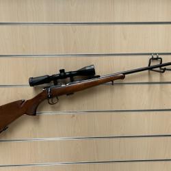 ENCHERE ! Carabine &agrave; verrou CZ 452-2E ZKM cal. 22LR + lunette Hawke Vantage 3-9x40