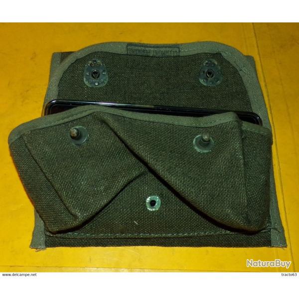 PORTE GRENADE ( OU TELEPHONE )� DE L'ARMEE FRANCAISE SE PORTANT SUR LA TENUE DE COMBAT , UN PASSANT