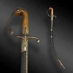SABRE OTTOMAN, SHAMSHIR AVEC FOURREAU Perse XIX&egrave;me si&egrave;cle