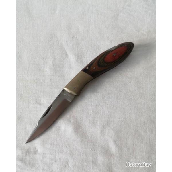 Couteau pliant
