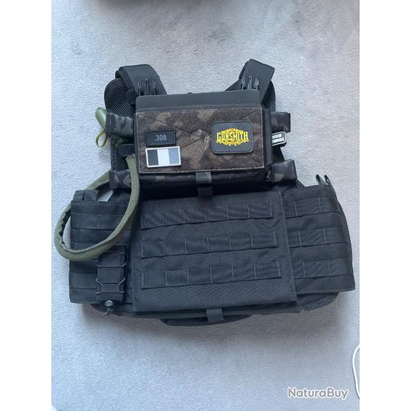 Gilet tactique Condor, sac hydratation inclu, avec poches et patchs