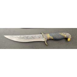 couteau d&eacute;co t&ecirc;te d aigle lame grav&eacute;e