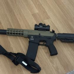 vends lot M4, plus armes de poing