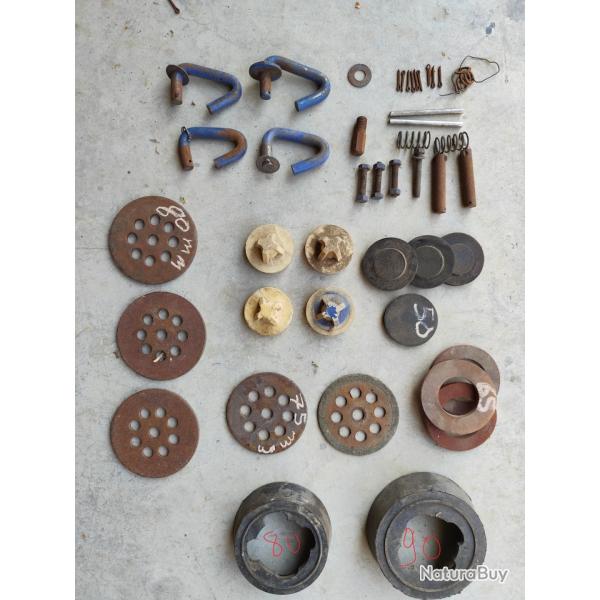 Lot pour pompe de puits ancienne