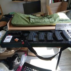 Lot M4 G&G avec mosfet, batterie ,5 chargeurs midcap/realcap, sangle et housse