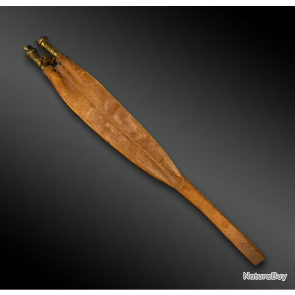 POIRE � POUDRE bandouli�re - Boche Paris, France - XIX�me si�cle [SANS PRIX DE RESERVE]
