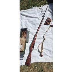 Mosin Nagant 91/30 arsenal Ijevsk 1932 bo&icirc;tier hexagonal  pack complet
