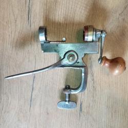 Sertisseur de table &agrave; bras oscillant MB Cal 16