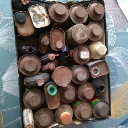 lot de 31 bidons de poudre vides pour collection.