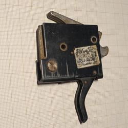 BLOC DETENTE POUR ANCIENNE CARABINE WEIHRAUCH A AIR COMPRIME........t05